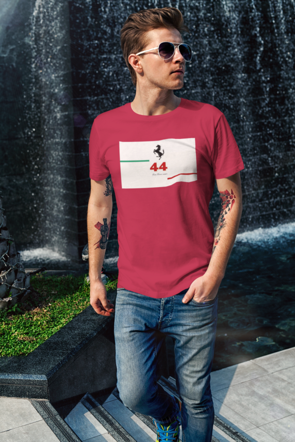 Remera 44 Ferrari